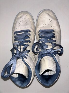NWOB Nike Air Jordan 1 Mid SE ‘Sanddrift’ High-Top Sneakers Style DM9126-104